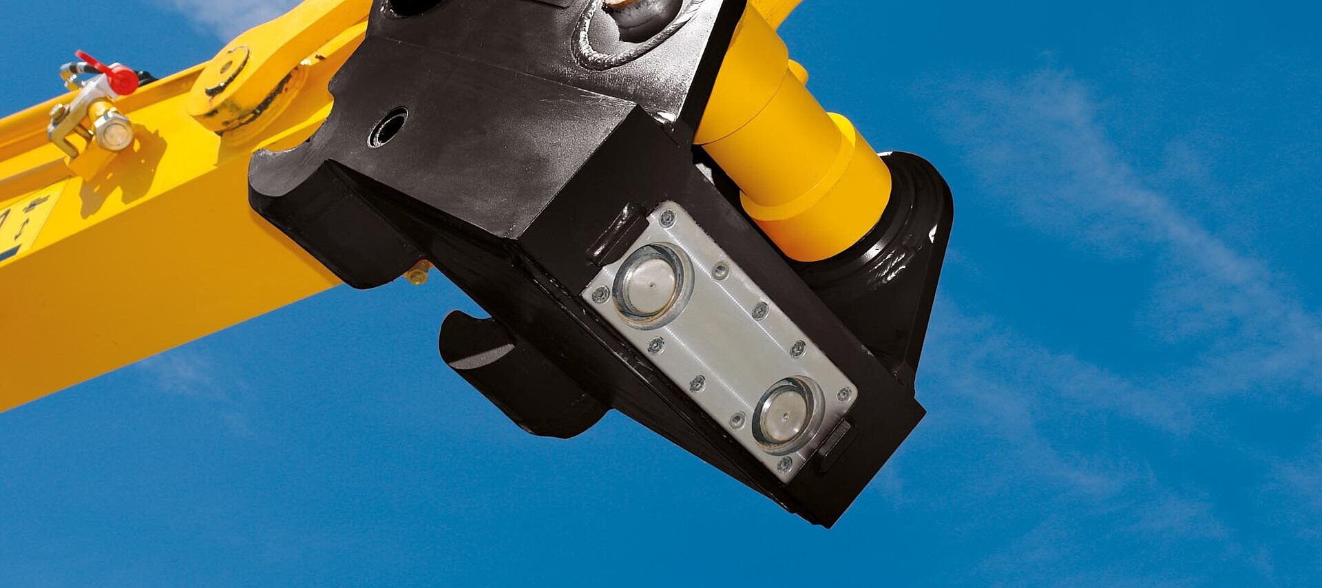 Quick coupler for excavators directly mounted