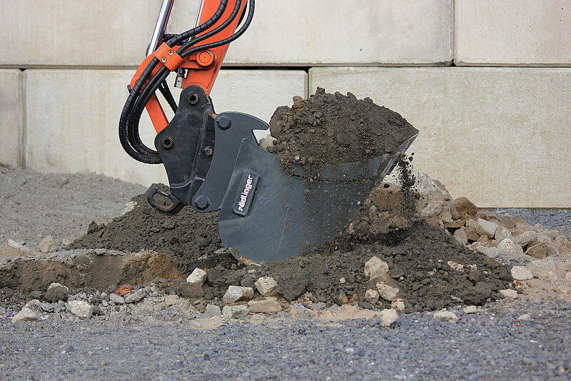 Filled Standard Backhoe Bucket (up to 6 t) by Rädlinger