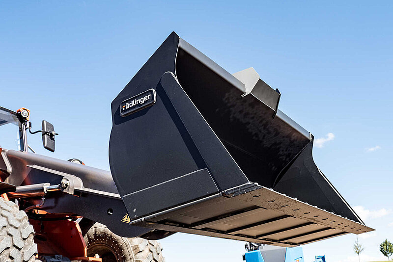 General Purpose Shovel from Rädlinger on a wheel loader